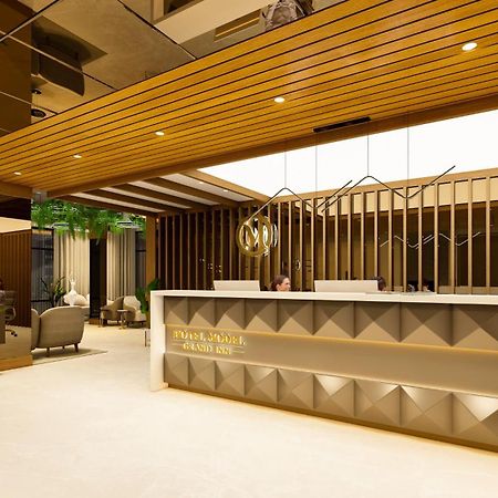Model Grand Inn Bellary Exteriér fotografie